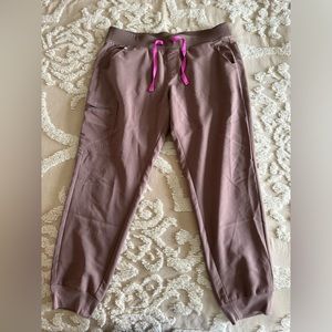 Smokey Taupe Figs zamora XL joggers